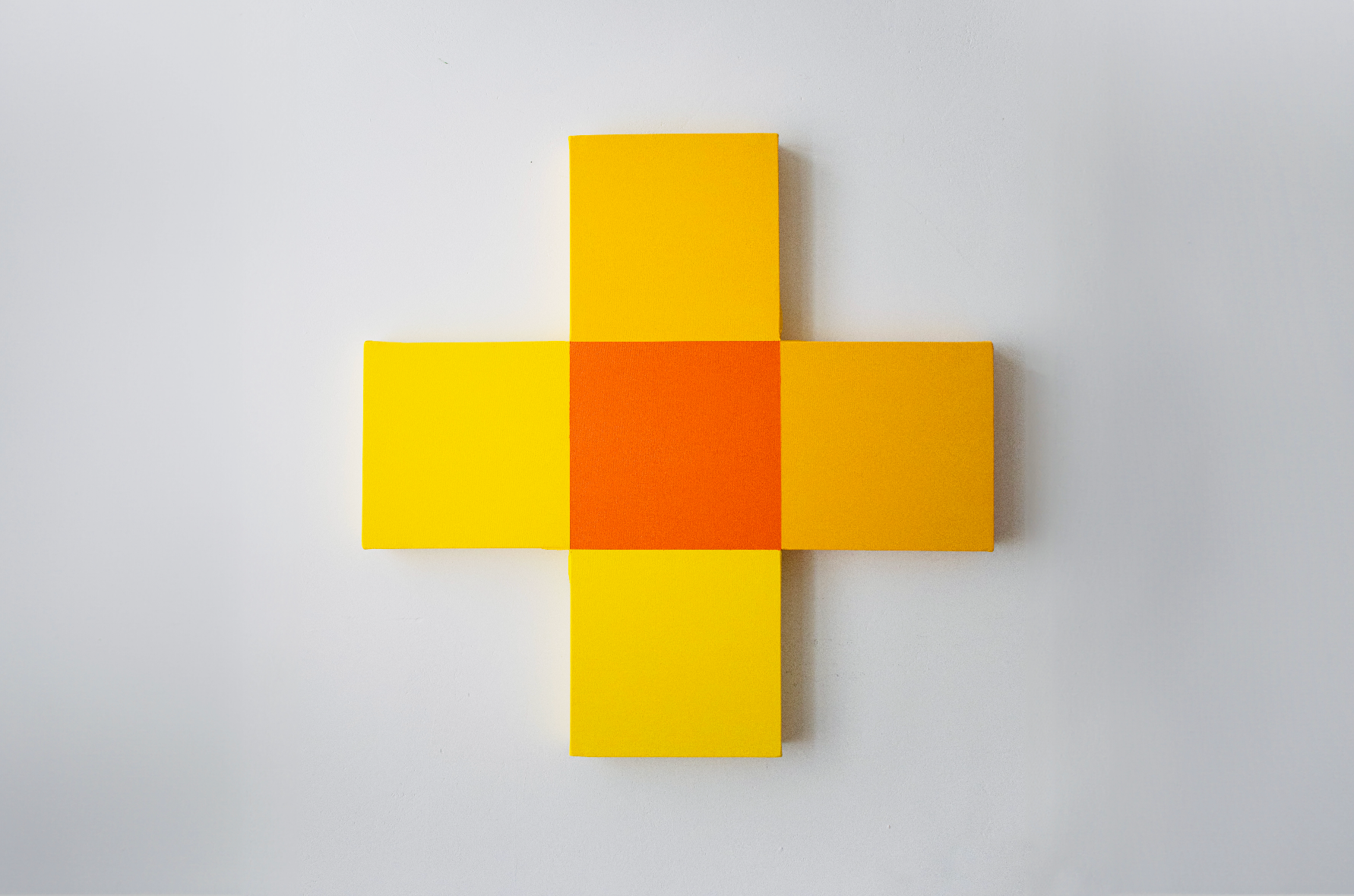 single flower (yellow)